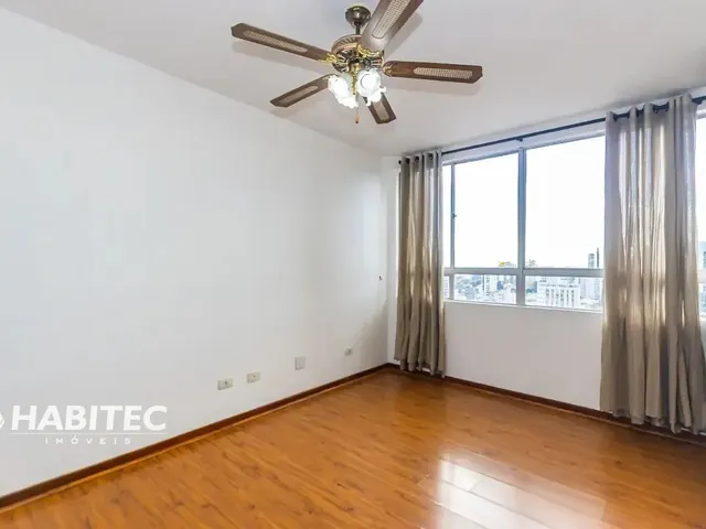 Apartamento 2 quartos e 2 banheiros, à venda, no bairro Centro em Curitiba