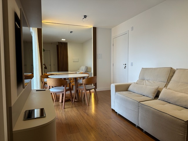 Foto do Apartamento - Apartamento à venda no Connect JK - com 50 m², 2 quartos (sendo 1 suíte), móveis planejados e sacada com churrasqueira. | UP Imóveis