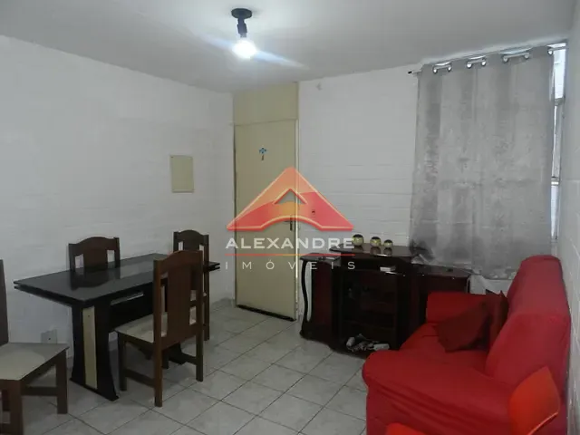 Apartamento 2 quartos e 1 banheiro, para alugar, no bairro Vila Industrial em São José dos Campos