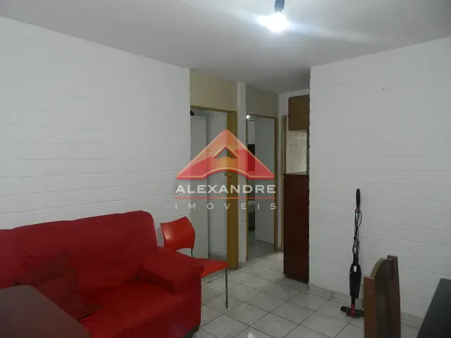 Apartamento 2 quartos e 1 banheiro, para alugar, no bairro Vila Industrial em São José dos Campos