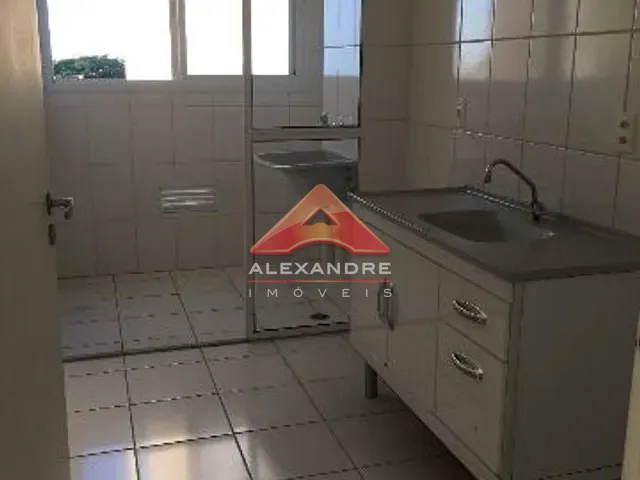 Apartamento 2 quartos e 1 banheiro, à venda, no bairro Jardim Ismênia em São José dos Campos