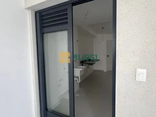 Apartamento 3 quartos e 2 banheiros, à venda, no bairro Condomínio Royal Park em São José dos Campos