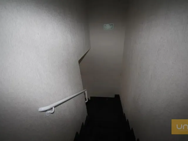 Apartamento 2 quartos e 1 banheiro, para alugar, no bairro Cajuru em Curitiba