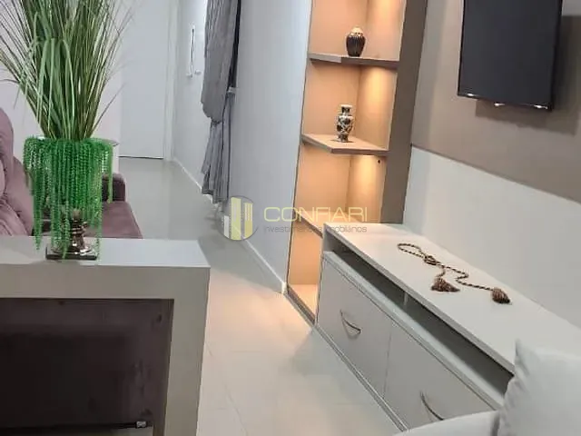 Apartamento 2 quartos e 3 banheiros, para alugar, no bairro Meia Praia em Itapema