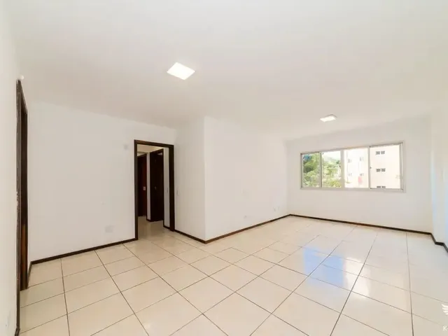 Apartamento 3 quartos e 3 banheiros, para alugar, no bairro Bigorrilho em Curitiba