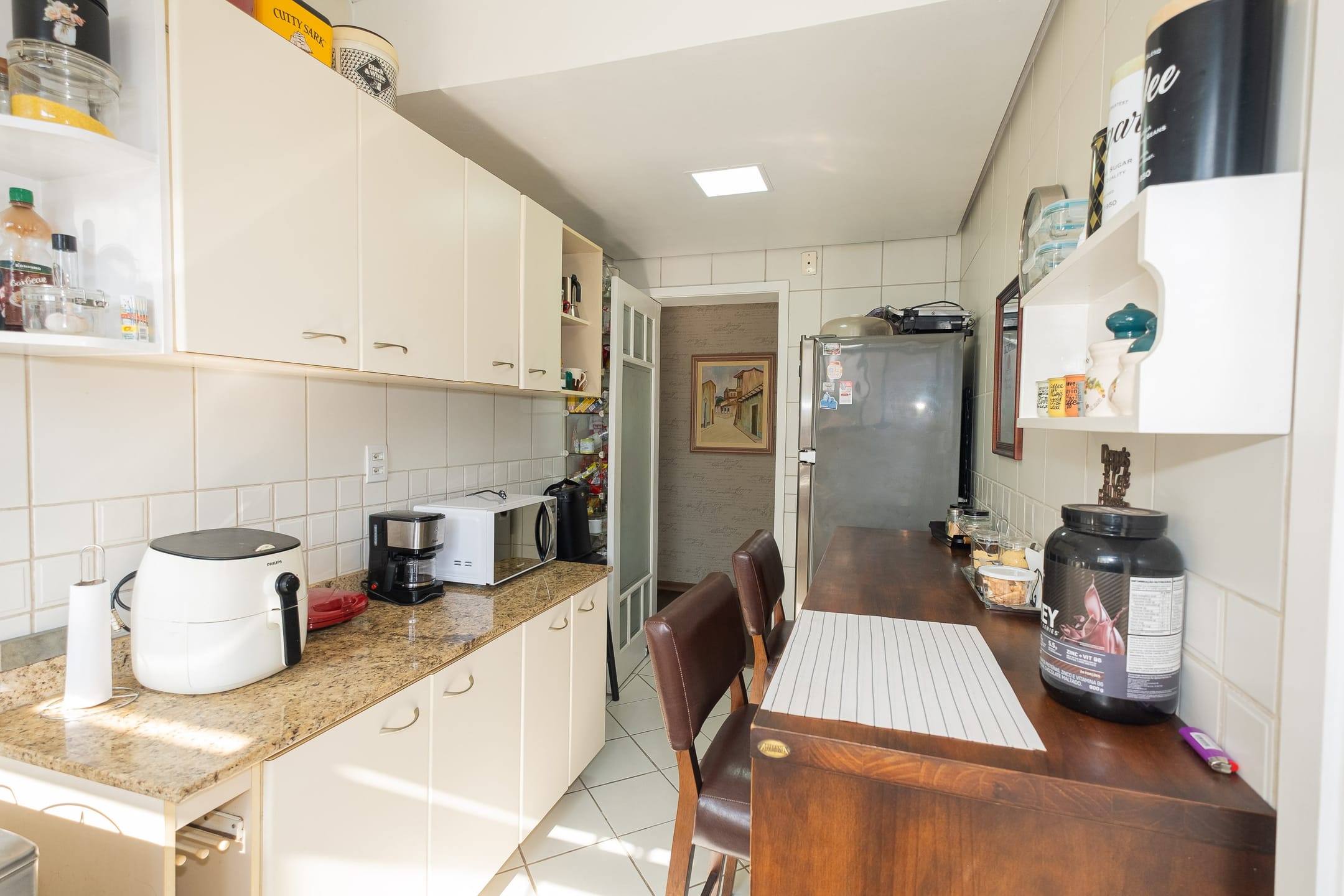 Apartamento à venda no Edifício Felgueiras, Centro - 160 m², 4 quartos (sendo 1 suíte), lareira, sacada e 2 vagas cobertas. - 6