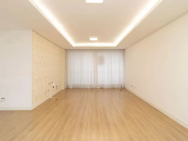 Apartamento 3 quartos e 2 banheiros, para alugar, no bairro Bigorrilho em Curitiba