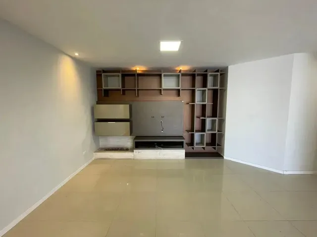 Apartamento 4 quartos e 5 banheiros, à venda, no bairro Olarias em Ponta Grossa