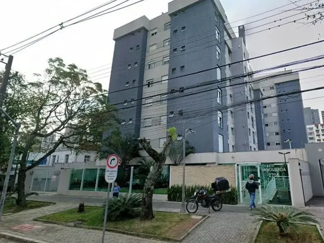 Apartamento 3 quartos e 2 banheiros, para alugar, no bairro Água Verde em Curitiba