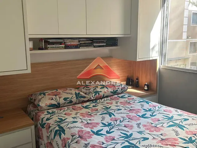 Apartamento 2 quartos e 1 banheiro, à venda, no bairro Vila Tesouro em São José dos Campos