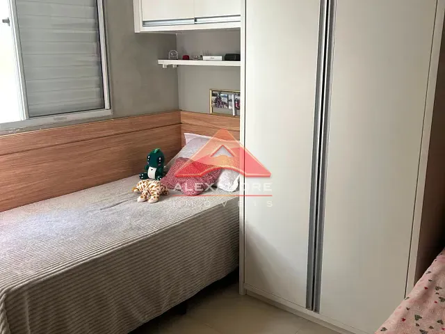 Apartamento 2 quartos e 1 banheiro, à venda, no bairro Vila Tesouro em São José dos Campos