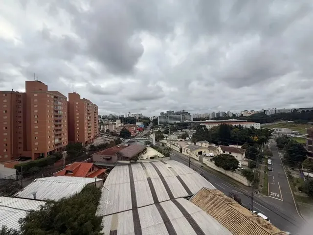 Apartamento 2 quartos e 1 banheiro, à venda, no bairro Cabral em Curitiba