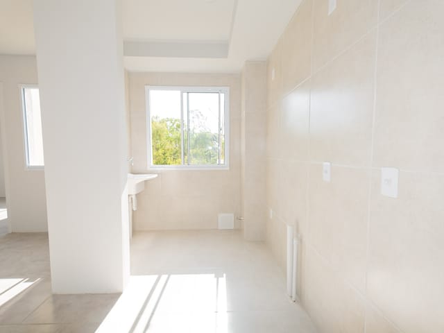 Apartamento com 45m² 2 quartos e 1 banheiro, para alugar, no bairro Três Vendas em Pelotas