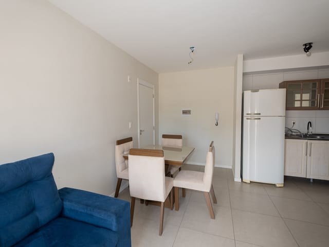 Apartamento com 45m² 2 quartos e 1 banheiro, para alugar, no bairro Areal em Pelotas