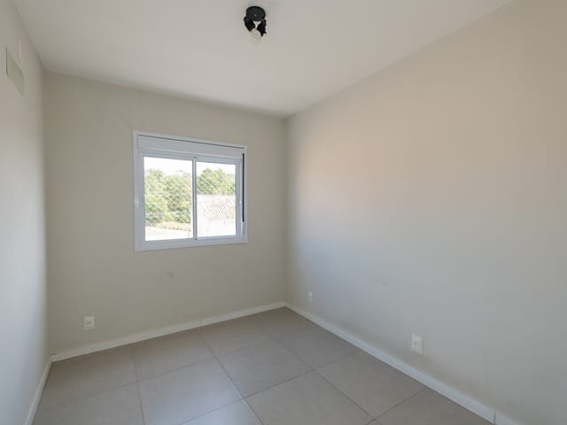 Apartamento com 45m² 2 quartos e 1 banheiro, para alugar, no bairro Areal em Pelotas