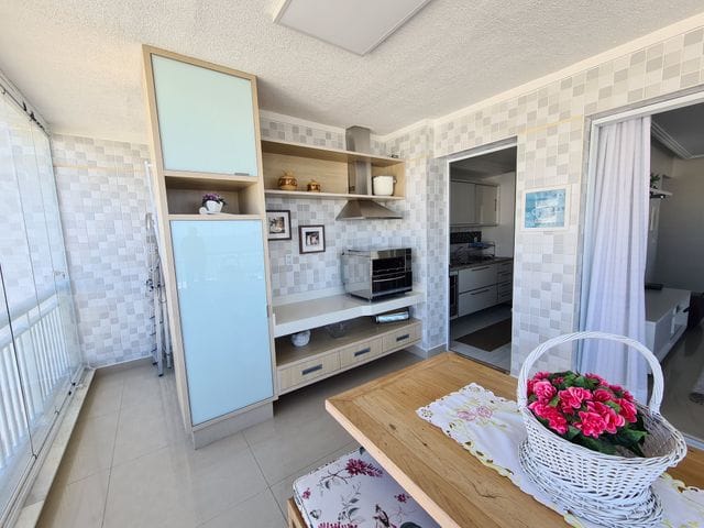 Apartamento com 150m² 3 quartos e 2 banheiros, à venda, no bairro Vila Alzira em Guarujá
