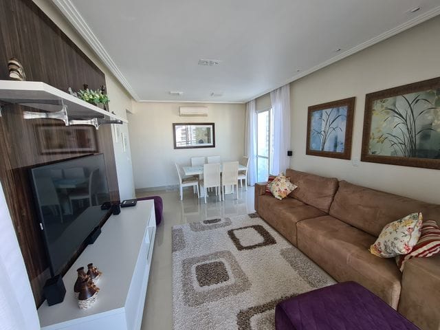 Apartamento com 150m² 3 quartos e 2 banheiros, à venda, no bairro Vila Alzira em Guarujá