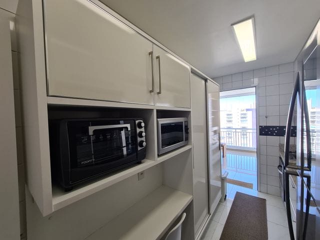 Apartamento com 150m² 3 quartos e 2 banheiros, à venda, no bairro Vila Alzira em Guarujá