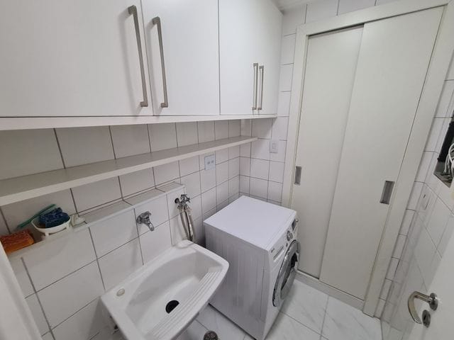 Apartamento com 150m² 3 quartos e 2 banheiros, à venda, no bairro Vila Alzira em Guarujá