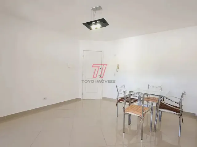 Apartamento 2 quartos e 1 banheiro, para alugar, no bairro Portão em Curitiba
