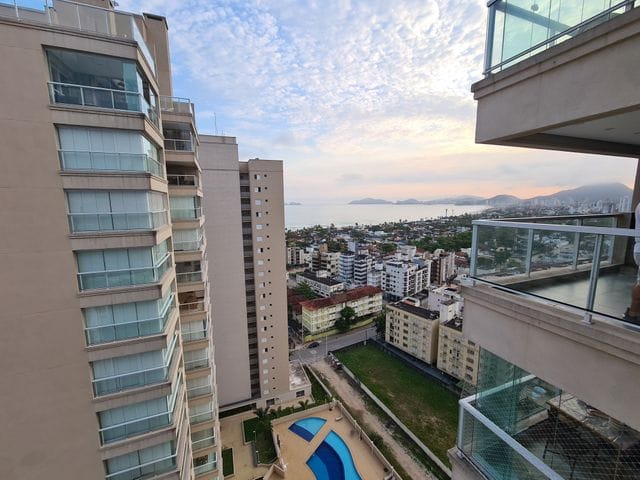 Apartamento com 80m² 2 quartos e 2 banheiros, à venda, no bairro Loteamento João Batista Julião em Guarujá