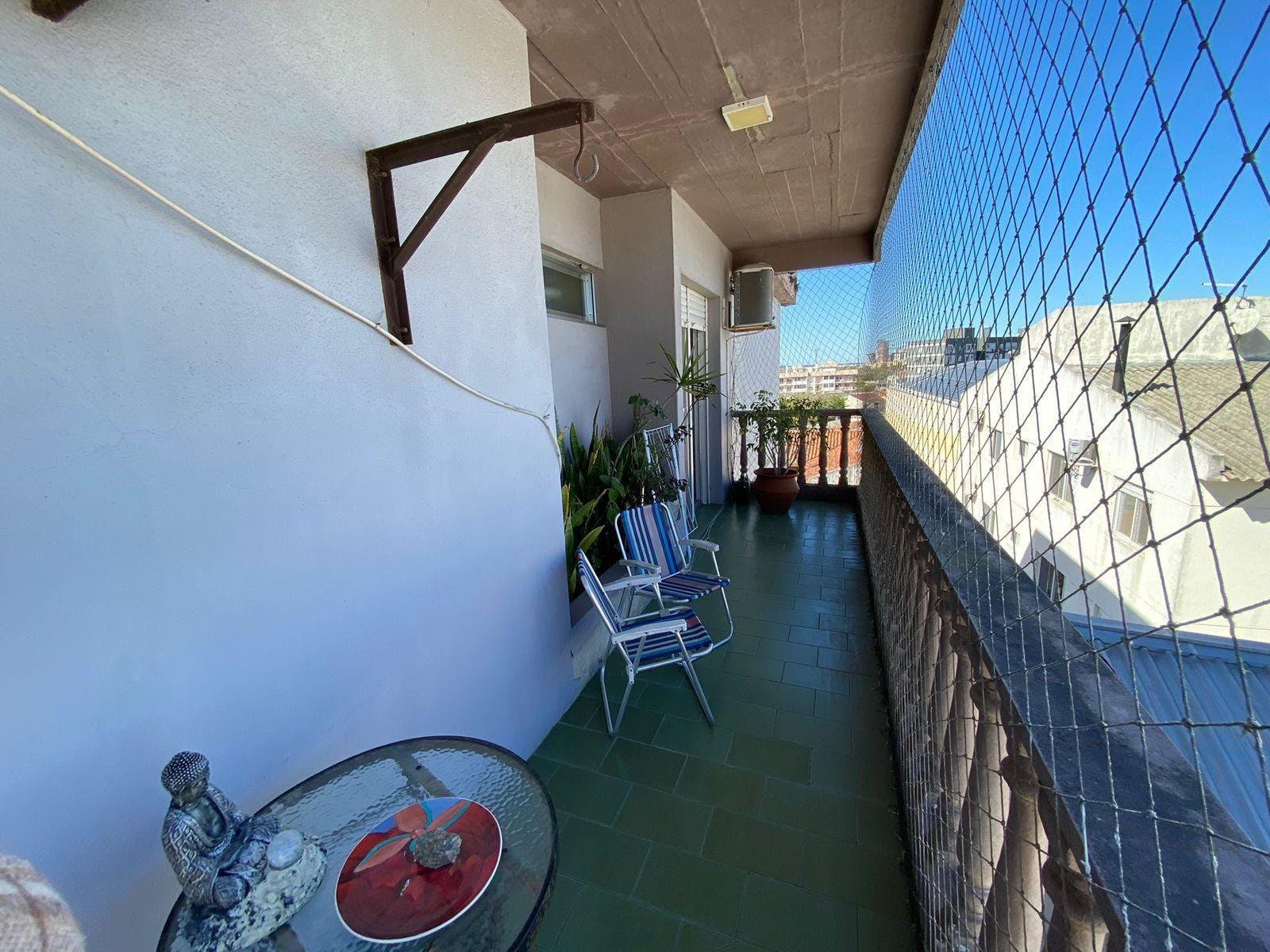 Apartamento à venda no centro de Pelotas - com 150 m², 3 quartos (sendo 1 suíte), cozinha com armários e sacada. - 15