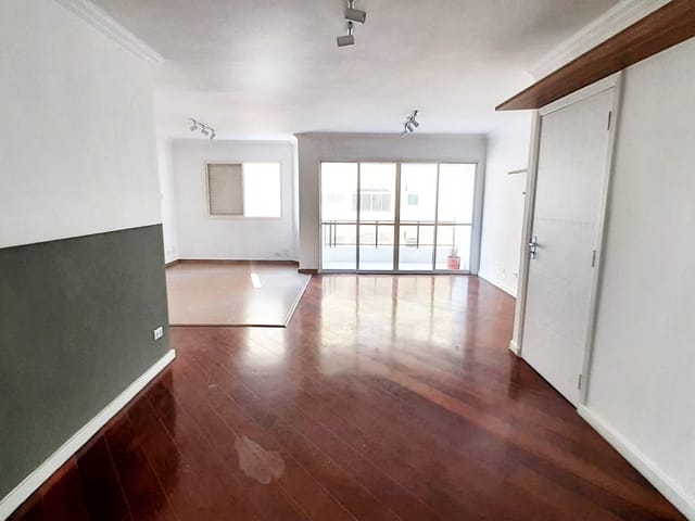 Apartamento com 150m² 3 quartos e 2 banheiros, à venda, no bairro Moema em São Paulo