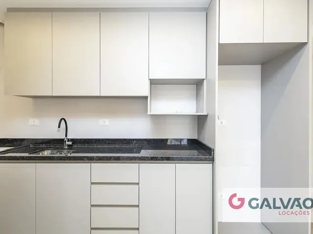Apartamento 2 quartos e 1 banheiro, para alugar, no bairro Boa Vista em Curitiba