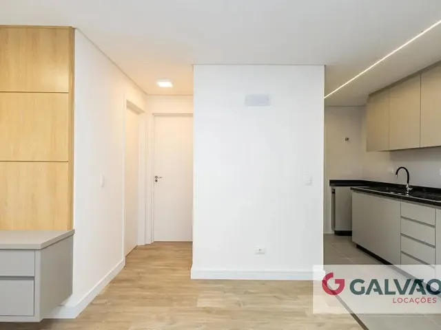 Apartamento 2 quartos e 1 banheiro, para alugar, no bairro Boa Vista em Curitiba