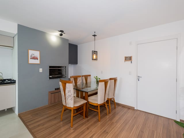 Apartamento 2 quartos e 2 banheiros, à venda, no bairro Três Vendas em Pelotas