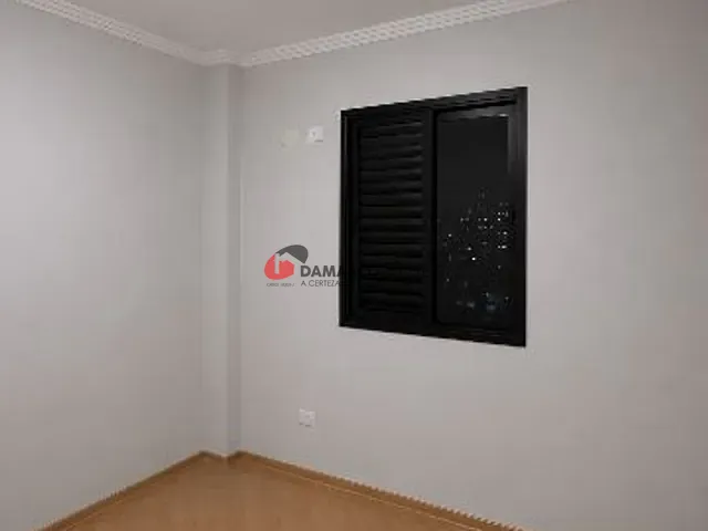 Apartamento 2 quartos e 1 banheiro, para alugar, no bairro Vila Assunção em Santo André