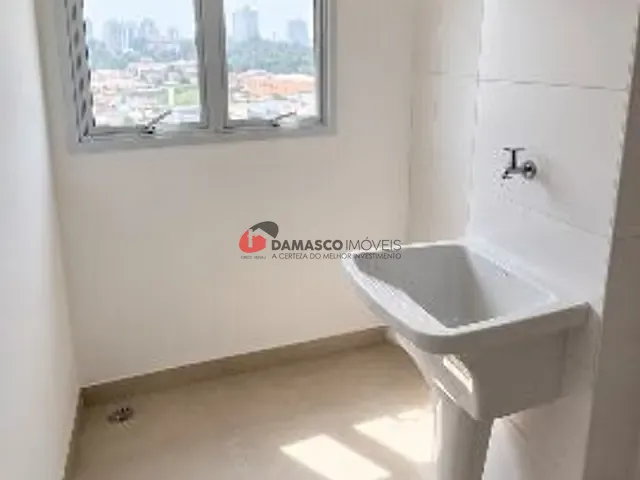 Apartamento 2 quartos e 1 banheiro, para alugar, no bairro Vila Palmares em Santo André