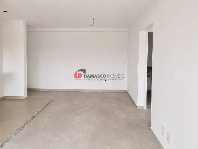 Apartamento 2 quartos e 1 banheiro, para alugar, no bairro Vila Palmares em Santo André