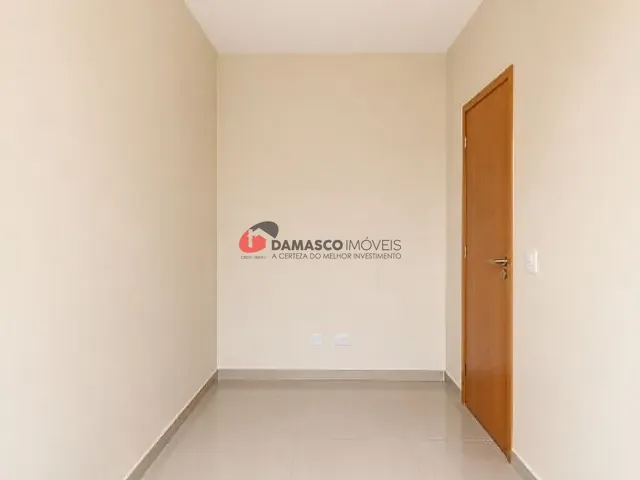 Apartamento 2 quartos e 1 banheiro, para alugar, no bairro Vila Pires em Santo André