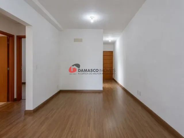 Apartamento 2 quartos e 1 banheiro, para alugar, no bairro Campestre em Santo André