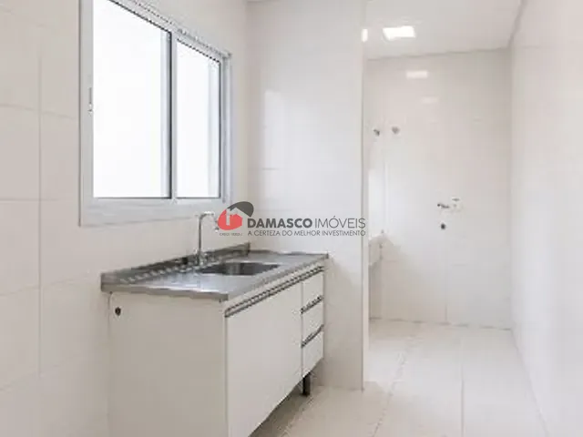 Apartamento 2 quartos e 1 banheiro, para alugar, no bairro Campestre em Santo André