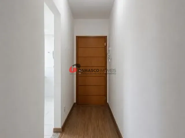 Apartamento 2 quartos e 1 banheiro, para alugar, no bairro Campestre em Santo André