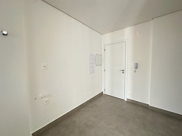 Apartamento 3 quartos e 4 banheiros, à venda, no bairro Gleba Palhano em Londrina