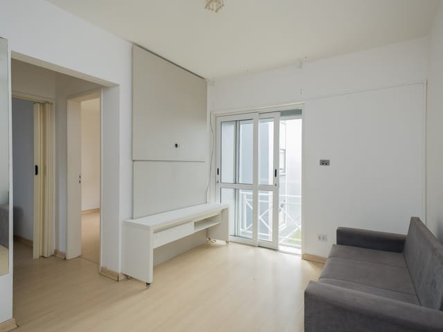 Apartamento com 59m² 2 quartos e 1 banheiro, para alugar, no bairro Areal em Pelotas