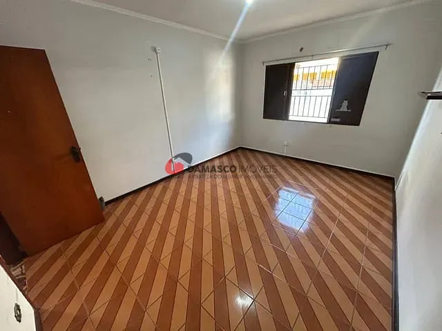Apartamento 2 quartos e 1 banheiro, para alugar, no bairro Jardim São Caetano em São Caetano do Sul