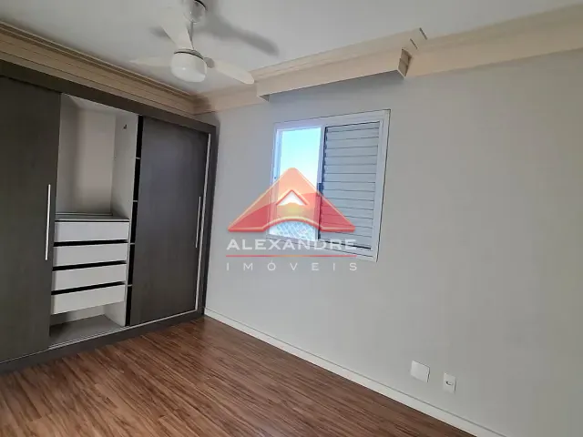 Apartamento com 47m² 2 quartos e 1 banheiro, para alugar, no bairro Jardim Copacabana em São José dos Campos