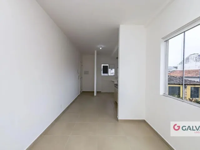 Apartamento 2 quartos e 1 banheiro, para alugar, no bairro Fanny em Curitiba