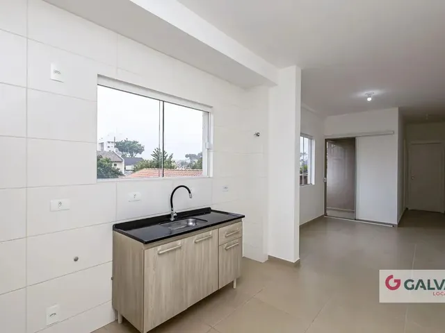 Apartamento 2 quartos e 1 banheiro, para alugar, no bairro Fanny em Curitiba