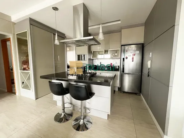 Apartamento 3 quartos e 2 banheiros, à venda, no bairro Parque Industrial em São José dos Campos