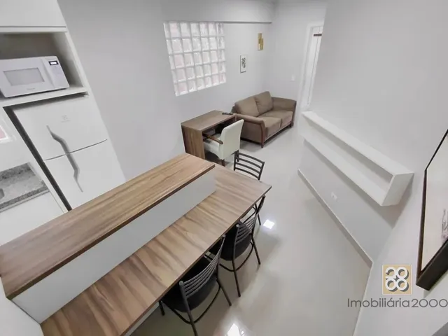 Apartamento para alugar, no bairro Centro em Curitiba