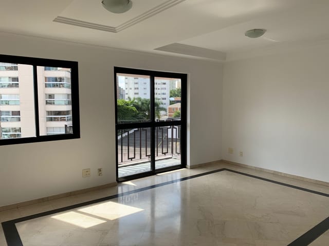 Foto do Apartamento - Apartamento com 3 dormitórios e 1 suíte, com 2 vagas, à VENDA na Vila Mariana Metro Ana Rosa | Paulista Imóveis.