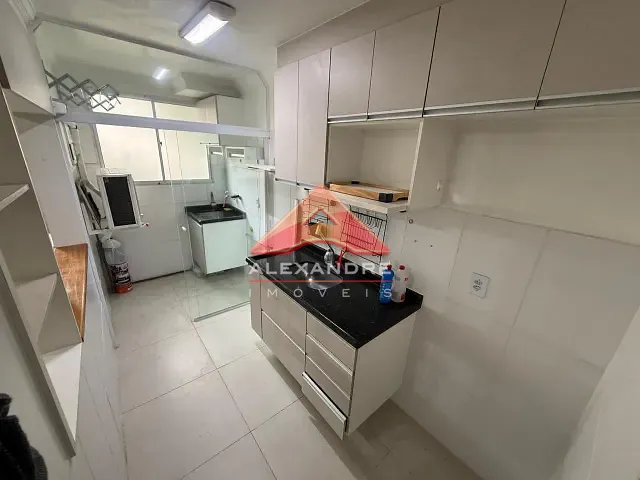 Apartamento 2 quartos e 1 banheiro, à venda, no bairro Vila Tesouro em São José dos Campos