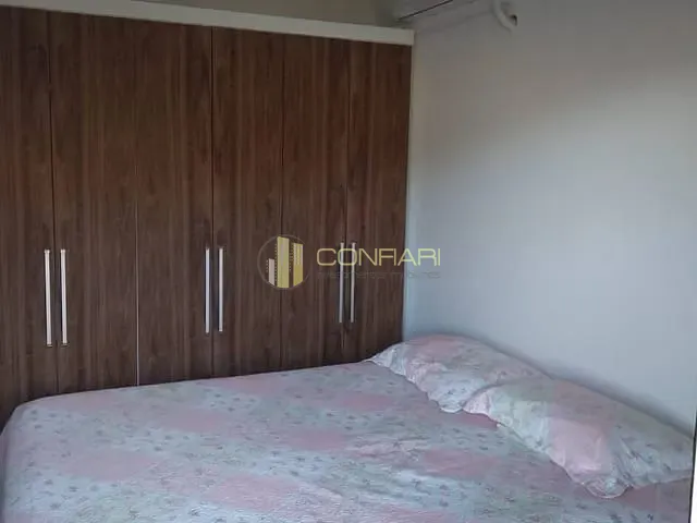 Apartamento 2 quartos e 1 banheiro, para alugar, no bairro Centro em Itapema