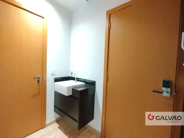 Apartamento 2 quartos e 1 banheiro, para alugar, no bairro São Francisco em Curitiba