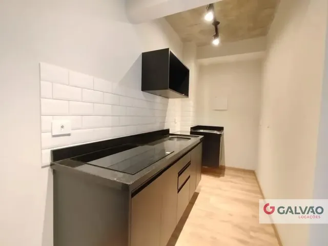 Apartamento 2 quartos e 1 banheiro, para alugar, no bairro São Francisco em Curitiba